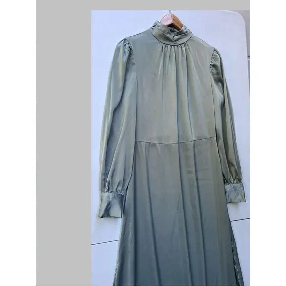 Nasty Gal satin high neck belted midi dress in size 8 - Picture 3 of 11